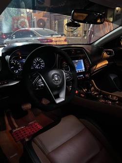 نيسان ماكسيما